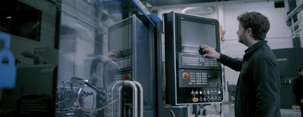 Imagen de cabecera de Desarrollador/a Full Stack – Digitaliza el futuro industrial en IDEKO